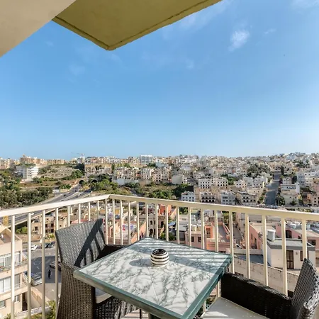 Amazing With Pool In Malta