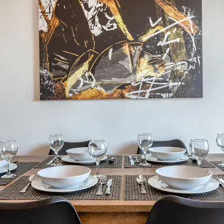 Amazing With Pool In Malta Apartamento *