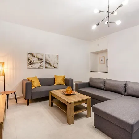 Amazing With Pool In Malta Is-Swieqi