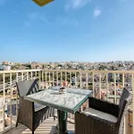 Amazing With Pool In Malta *