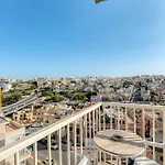 Amazing With Pool In Malta Lägenhet