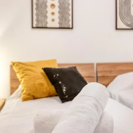 Amazing With Pool In Malta Apartment Is-Swieqi