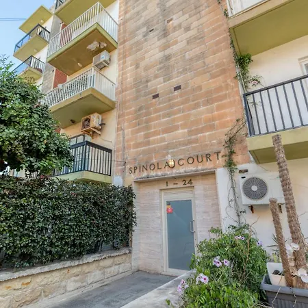 Amazing With Pool In Malta Apartament *