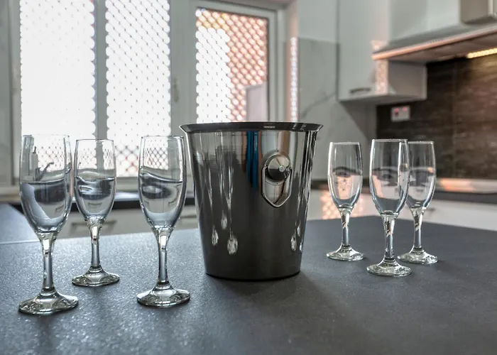 Amazing With Pool In Malta Is-Swieqi