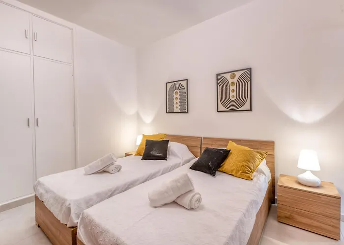 Amazing With Pool In Malta