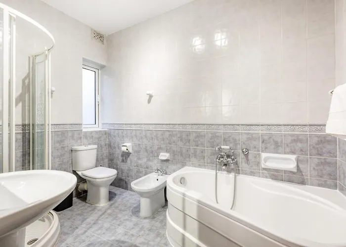 Amazing With Pool In Malta Lägenhet Is-Swieqi